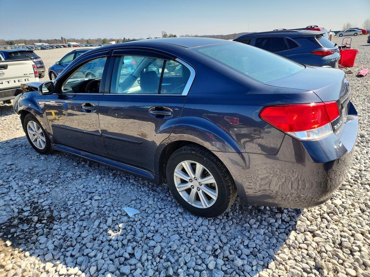 2012 Subaru Legacy 2.5I Premium - Фото 2