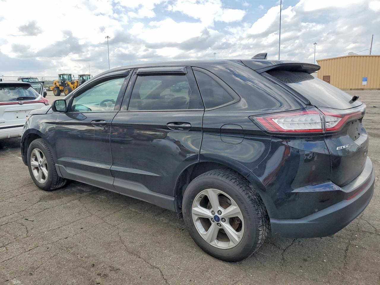 2015 Ford Edge Se - Фото 2