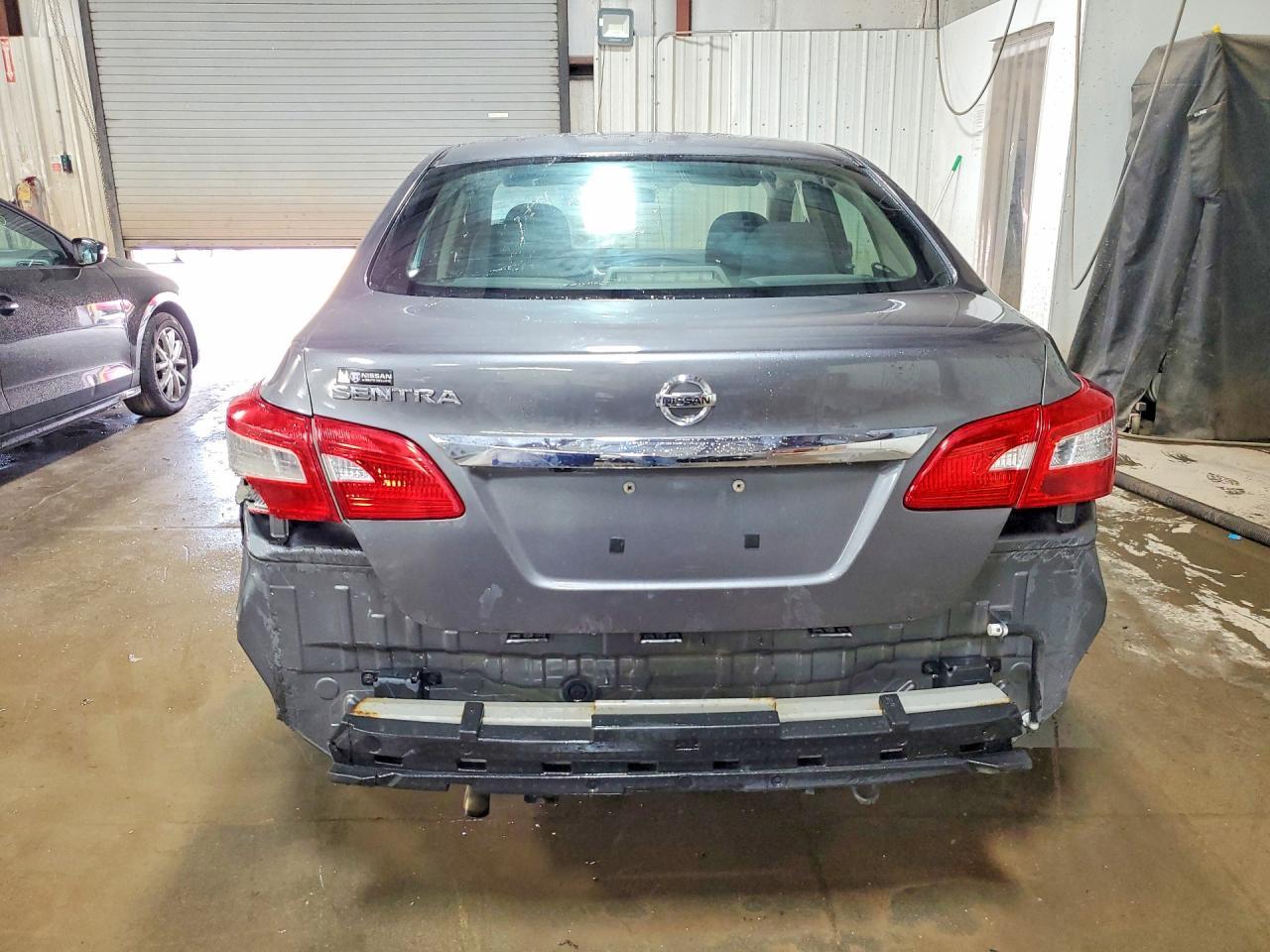 2018 Nissan Sentra S - Фото 6
