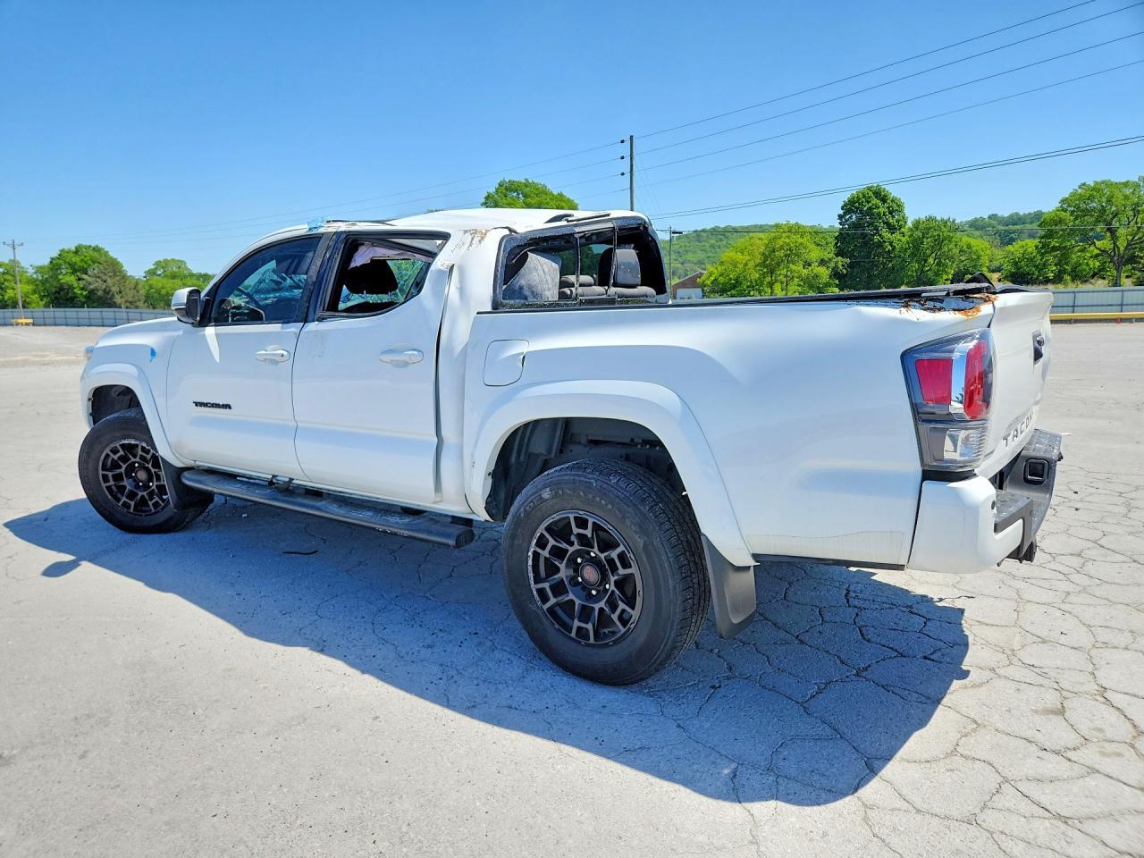 2022 Toyota Tacoma Trd Sport - Image 2