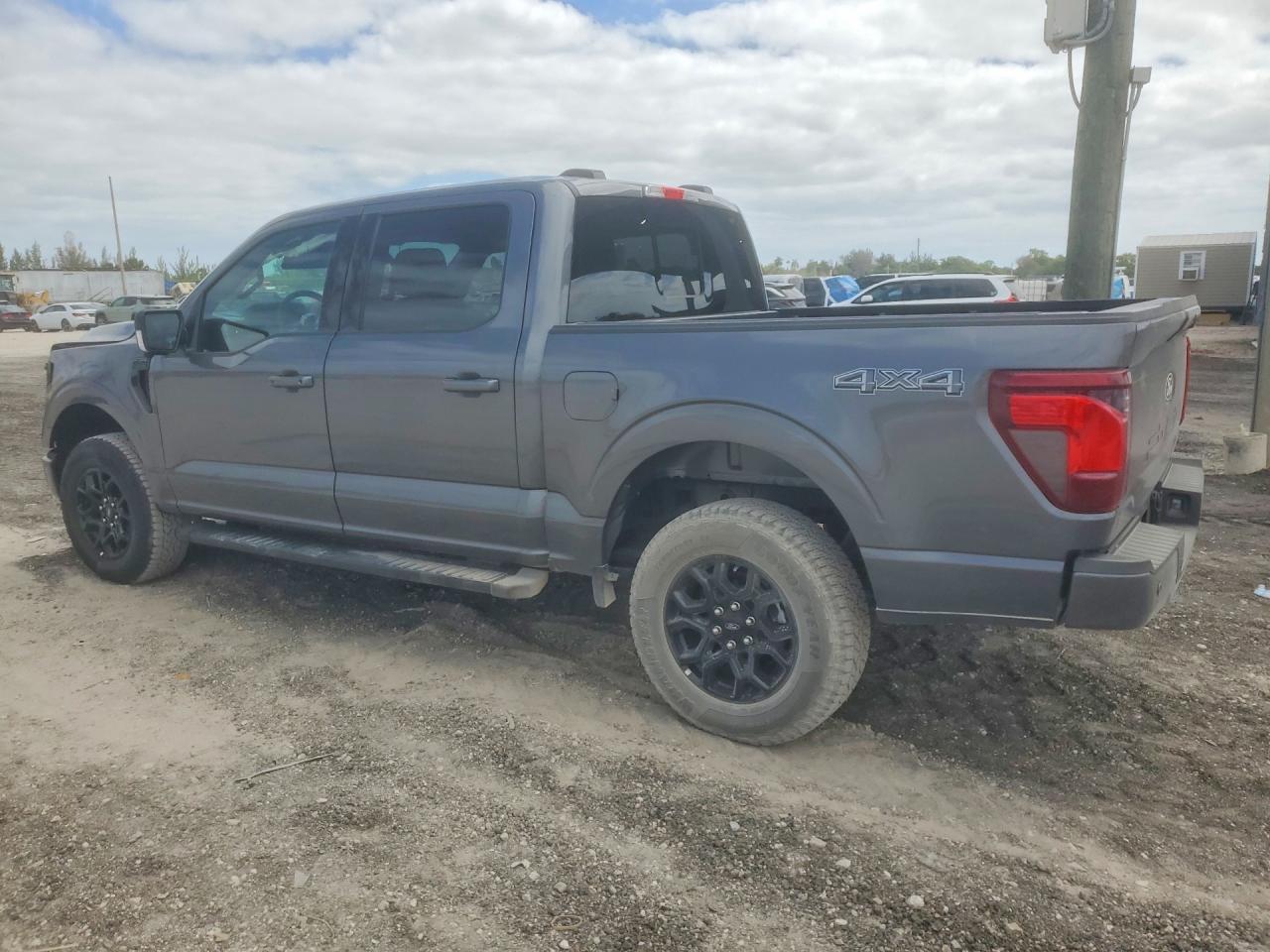 2026 Ford F150 Xlt - Фото 2