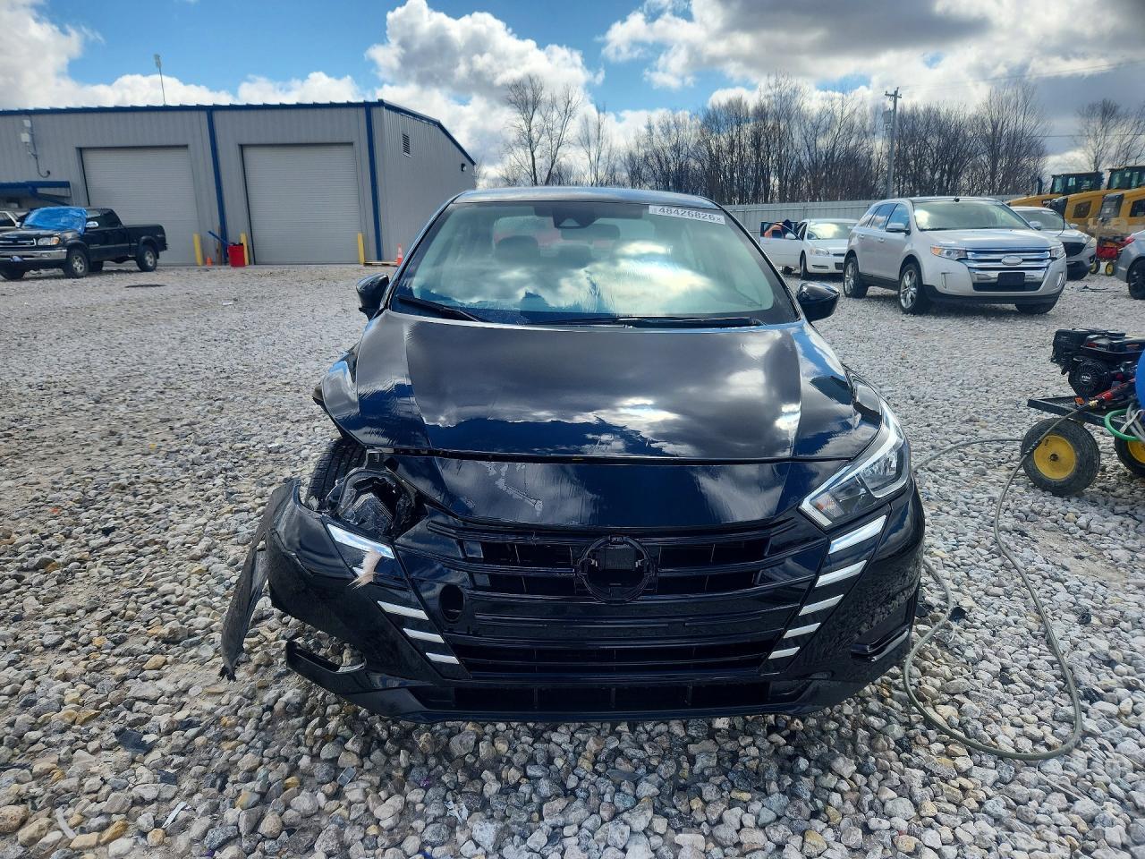2023 Nissan Versa S - Фото 5
