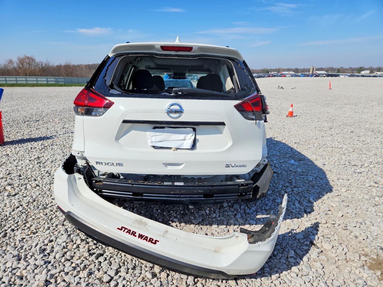 2017 Nissan Rogue Sv - Image 6