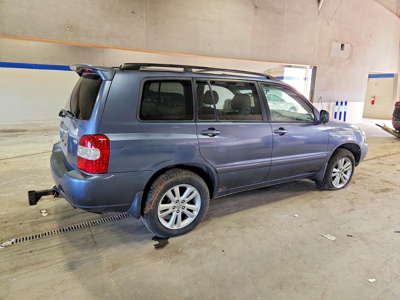 2006 Toyota Highlander Sport - Фото 3