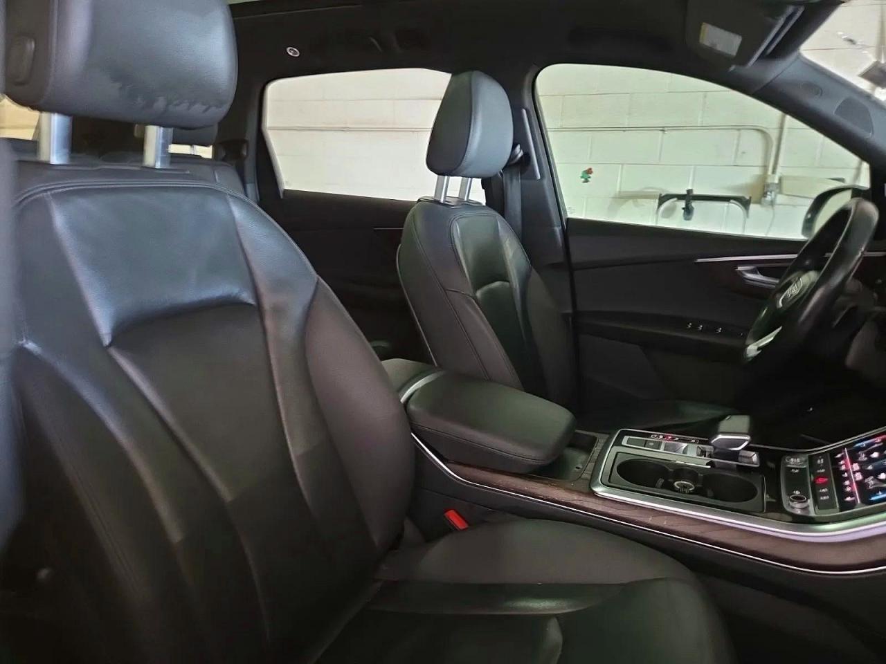 2020 Audi Q7 Premium Plus - Image 5
