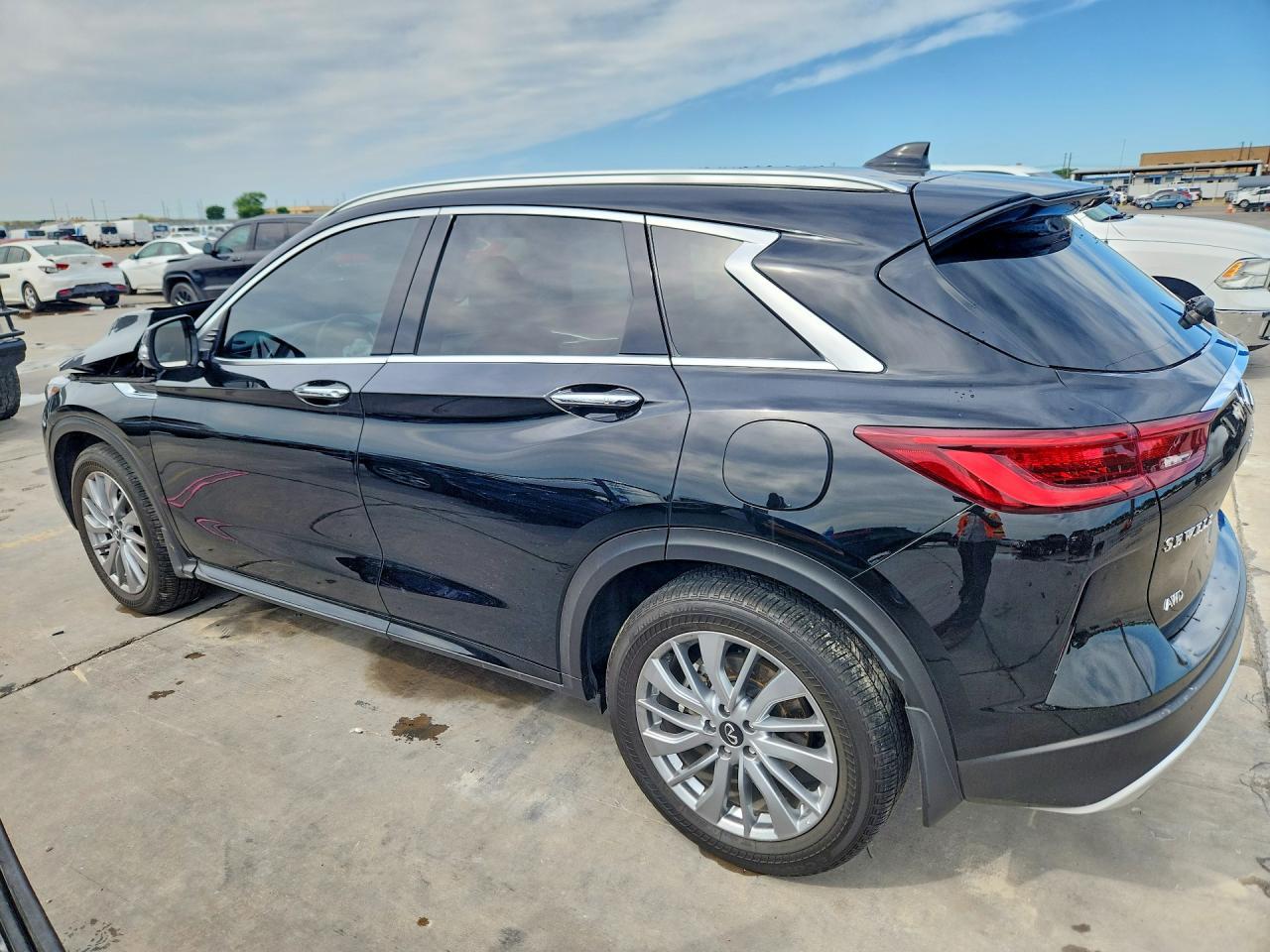 2025 Infiniti Qx50 Luxe - Image 2