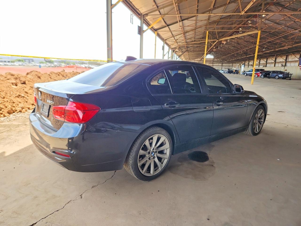 2018 BMW 320 Xi - Image 3