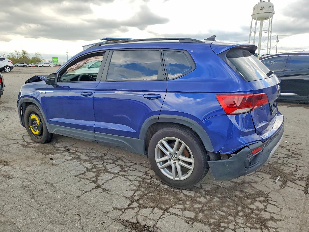2023 Volkswagen Taos S - Image 2
