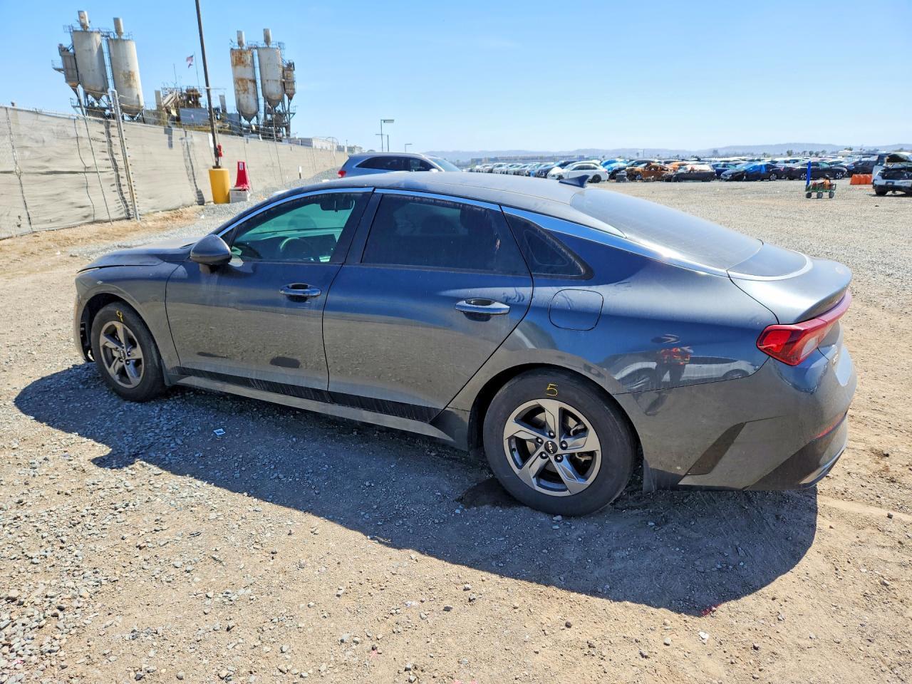 2023 Kia K5 Lxs - Image 2