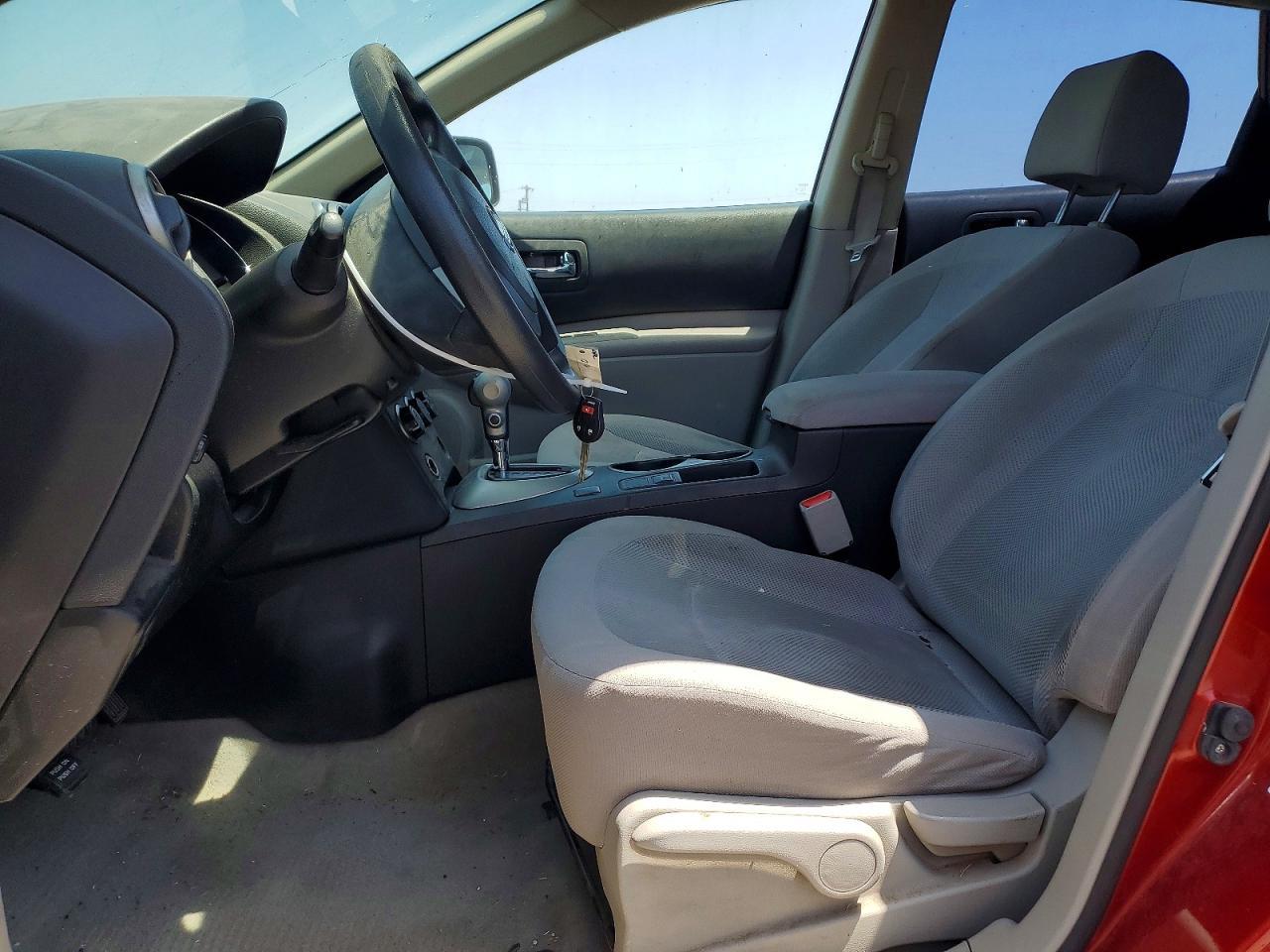 2015 Nissan Rogue Select S - Image 7