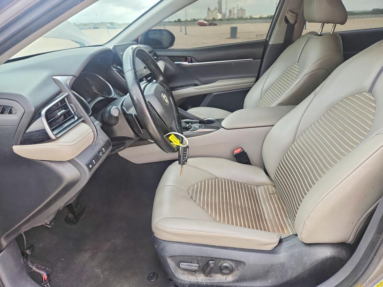 2022 Toyota Camry Se - Фото 7