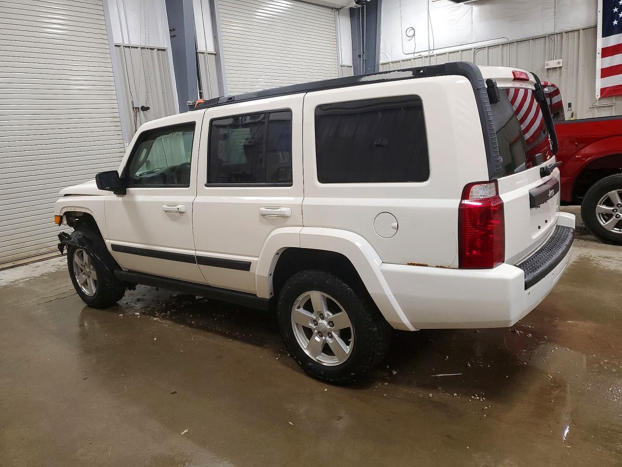 2007 Jeep Commander - Фото 2