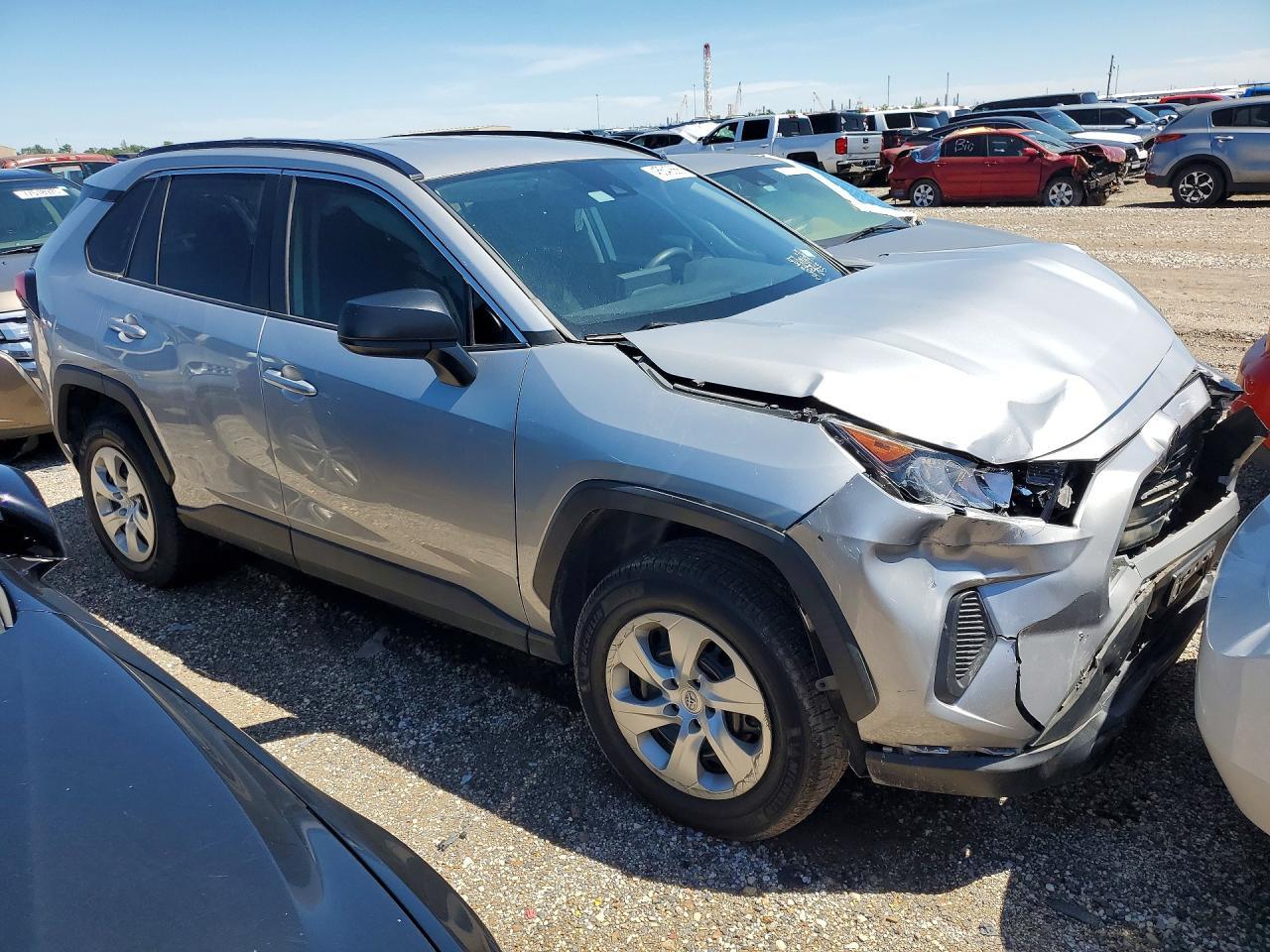 2020 Toyota Rav4 Le - Фото 4