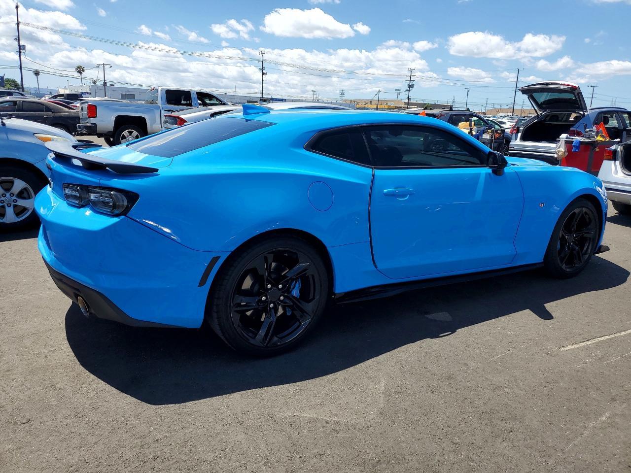 2023 Chevrolet Camaro Lt1 - Image 3