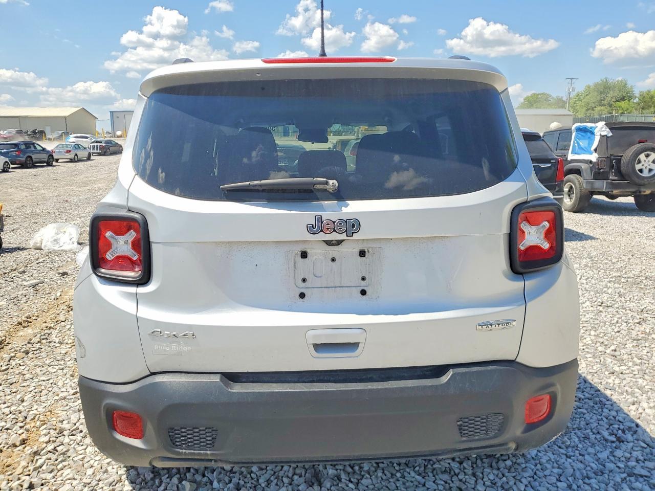 2020 Jeep Renegade Latitude - Фото 6