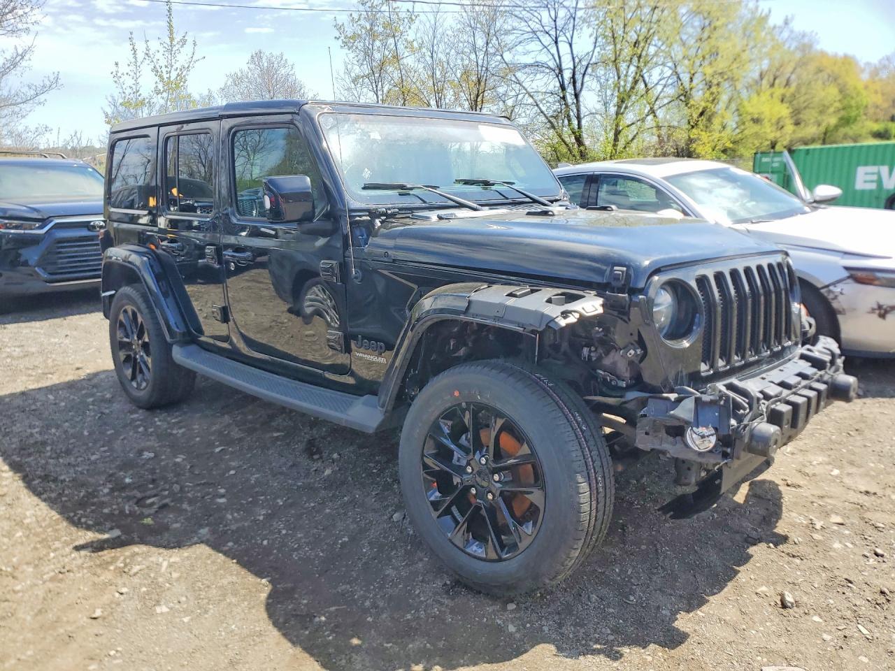 2022 Jeep Wrangler Unlimited Sahara - Фото 4