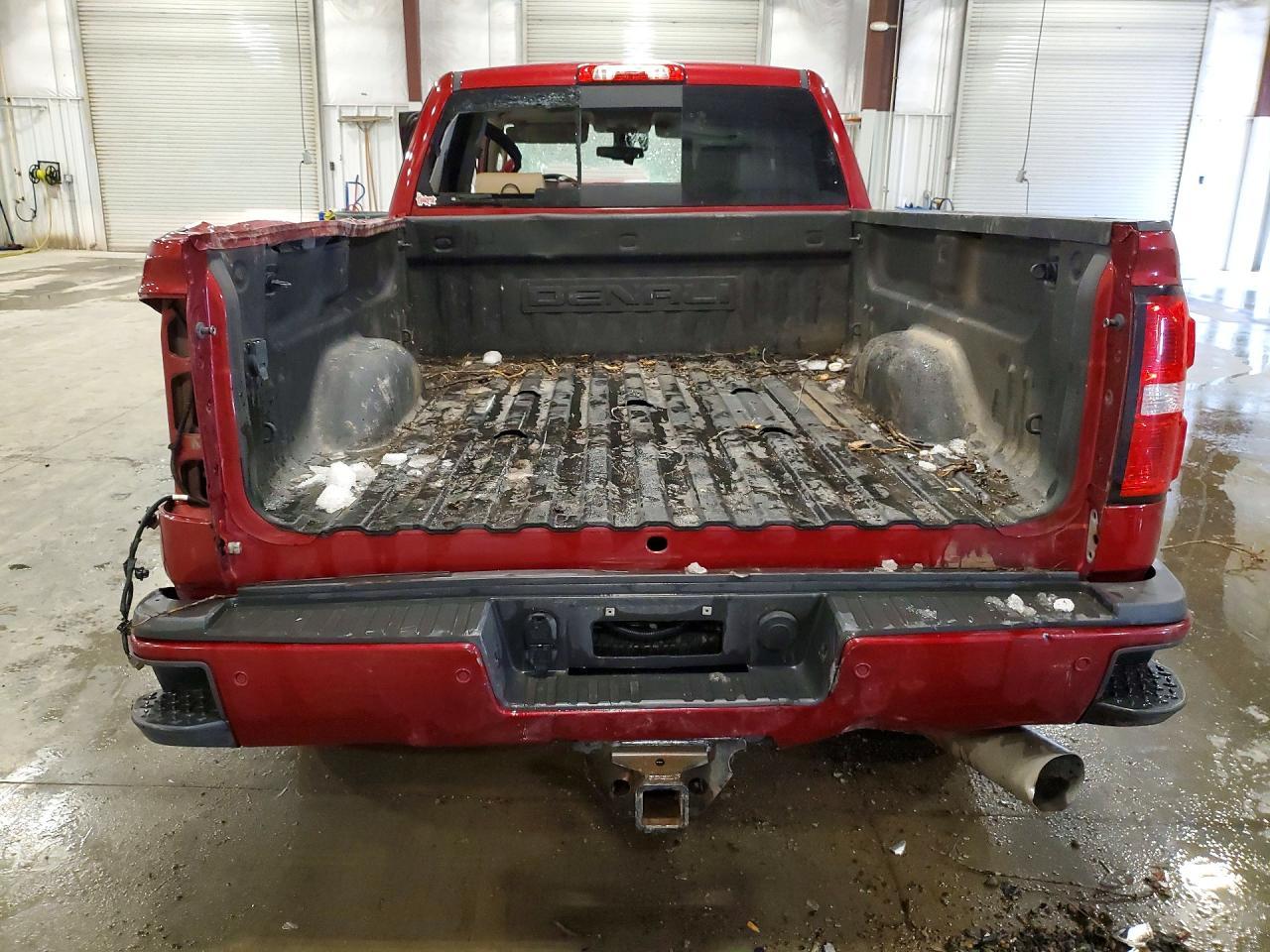2018 GMC Sierra K2500 Denali - Image 6