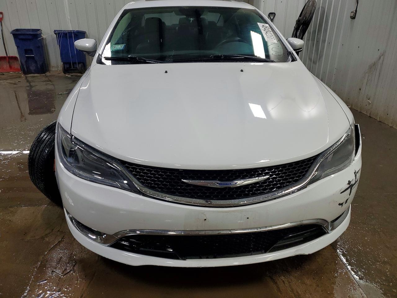 2015 Chrysler 200 C - Фото 5