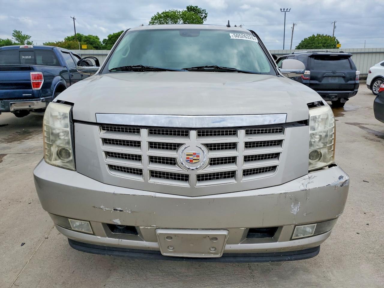 2008 Cadillac Escalade Ext - Image 5