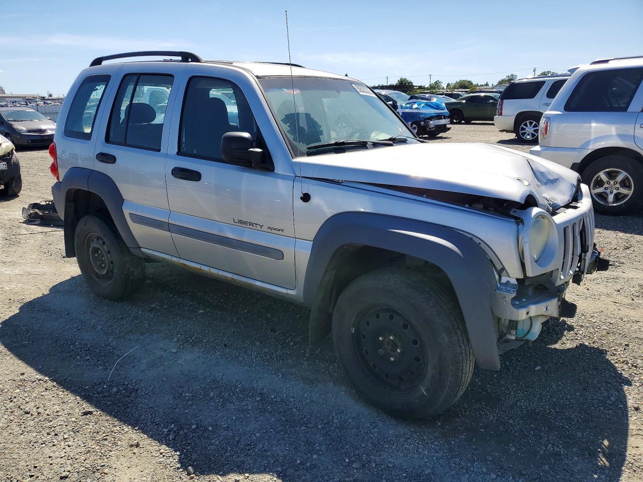 2002 Jeep Liberty Sport - Image 4