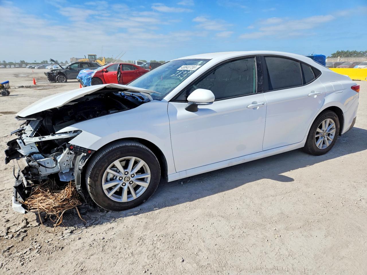 2025 Toyota Camry Le