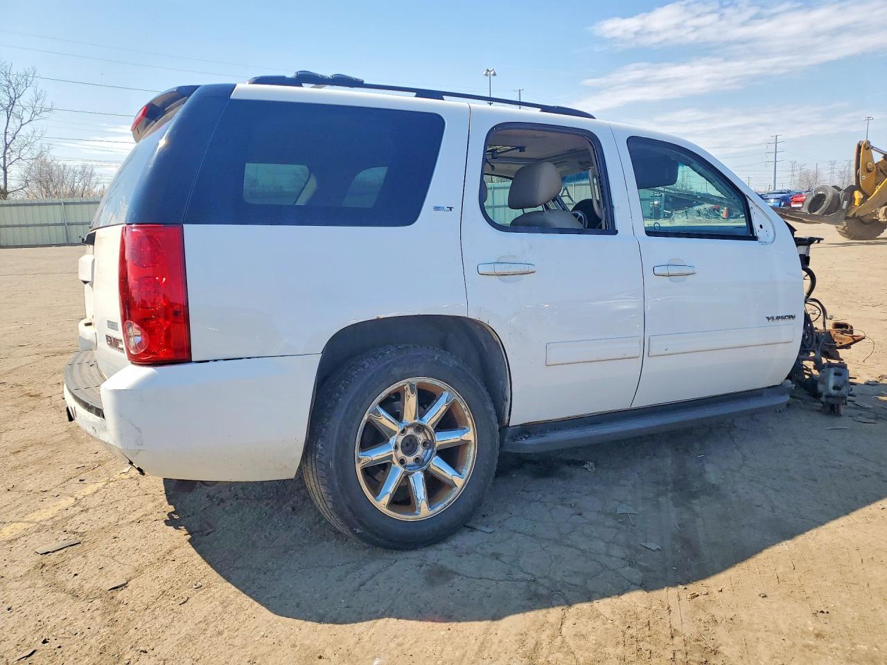 2011 GMC Yukon Slt - Image 3