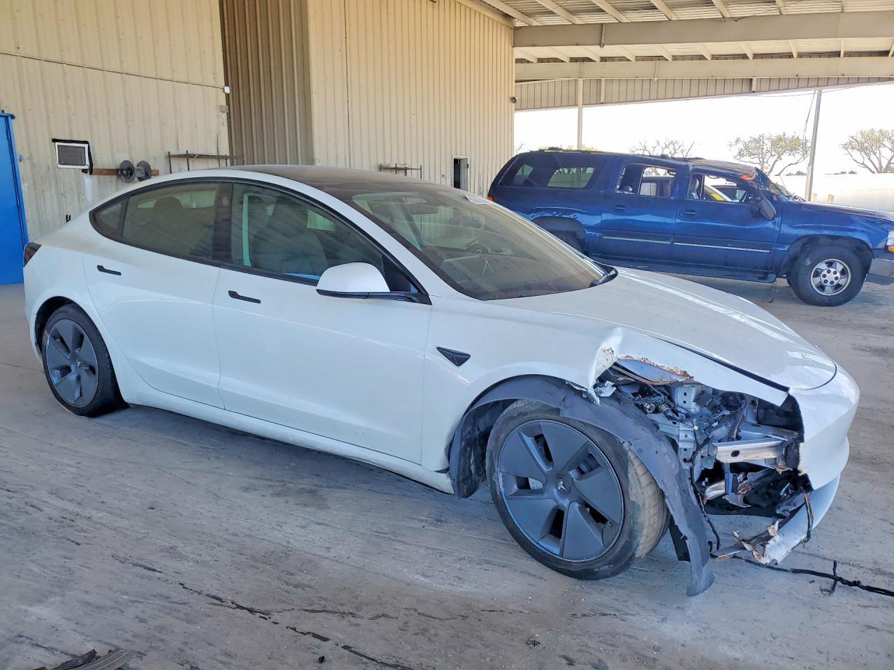 2021 Tesla Model 3 - Фото 4