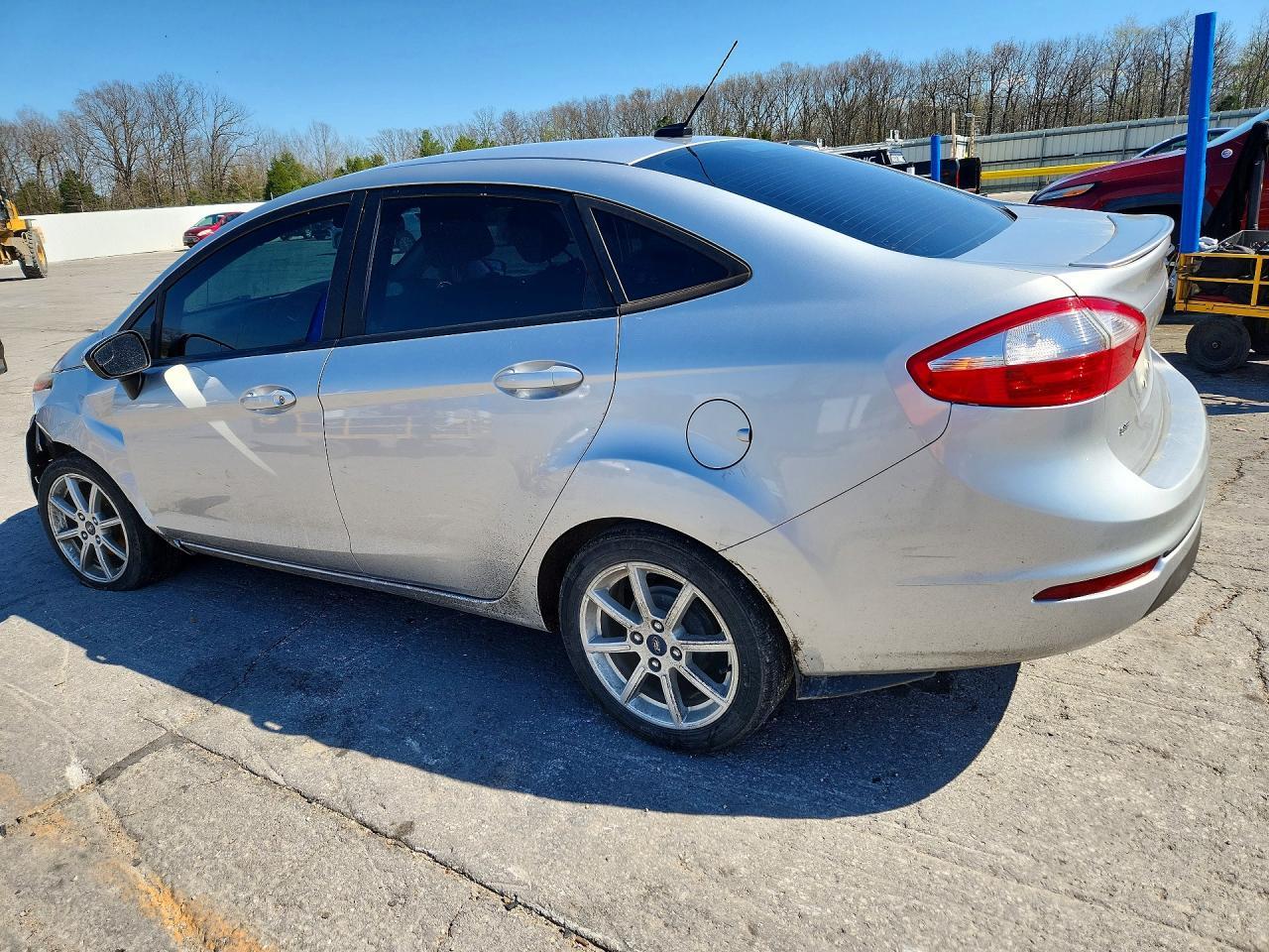 2019 Ford Fiesta Se - Фото 2
