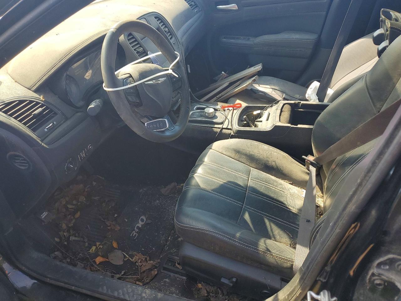 2016 Chrysler 300 S - Фото 7