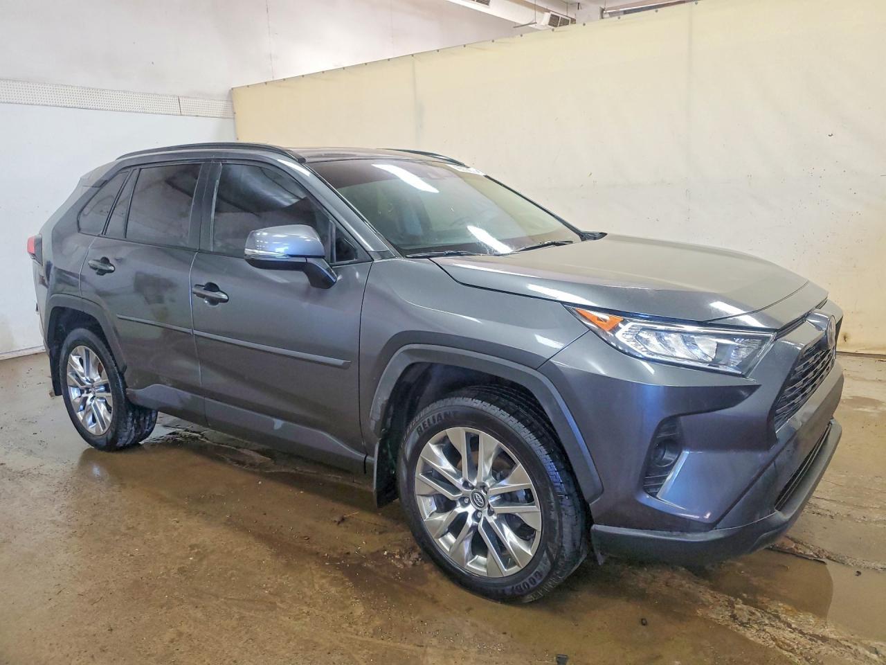 2021 Toyota Rav4 Xle Premium - Image 4