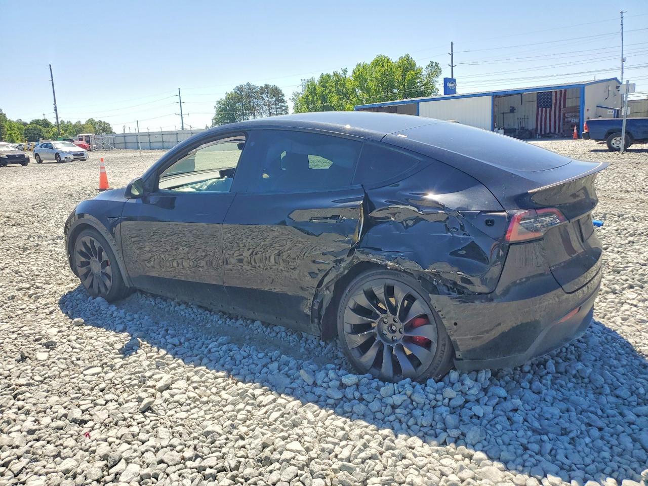 2022 Tesla Model Y - Фото 2