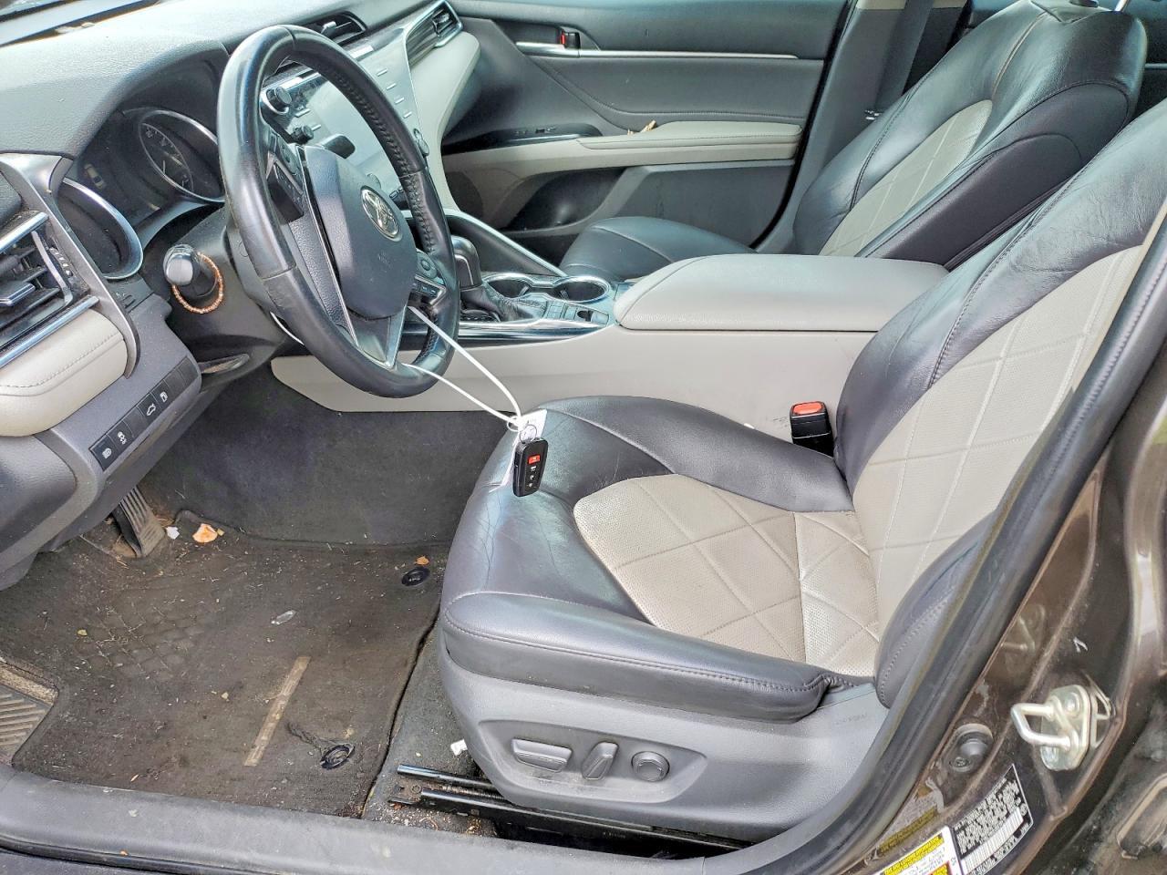 2018 Toyota Camry Xle V6 - Фото 7