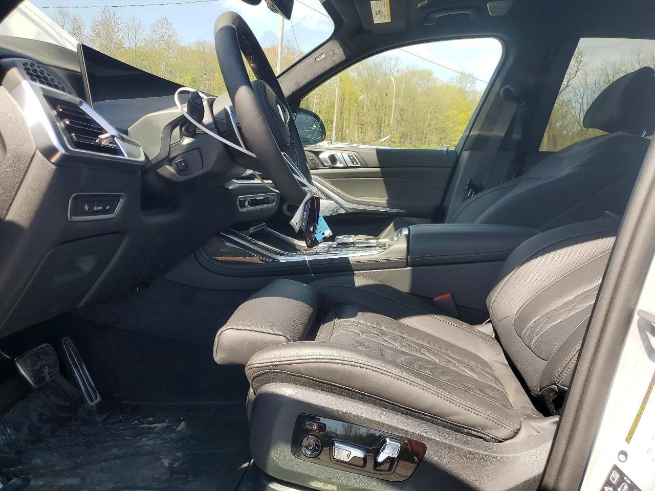2026 BMW X7 M60I - Фото 7