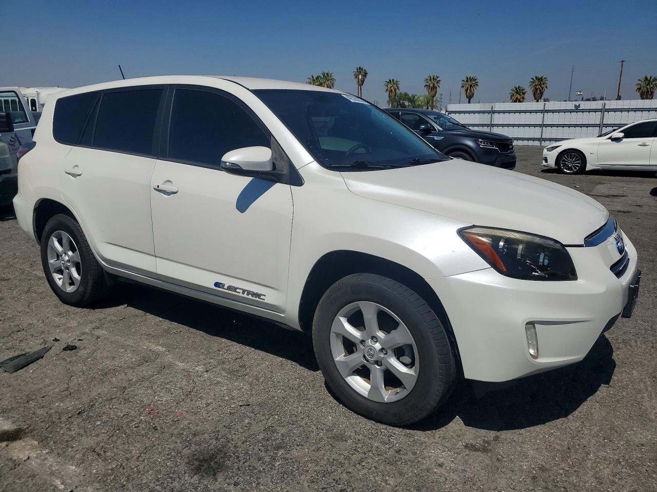 2014 Toyota Rav4 Ev Base - Фото 4