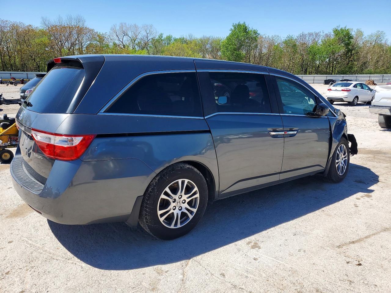 2011 Honda Odyssey Ex - Image 3