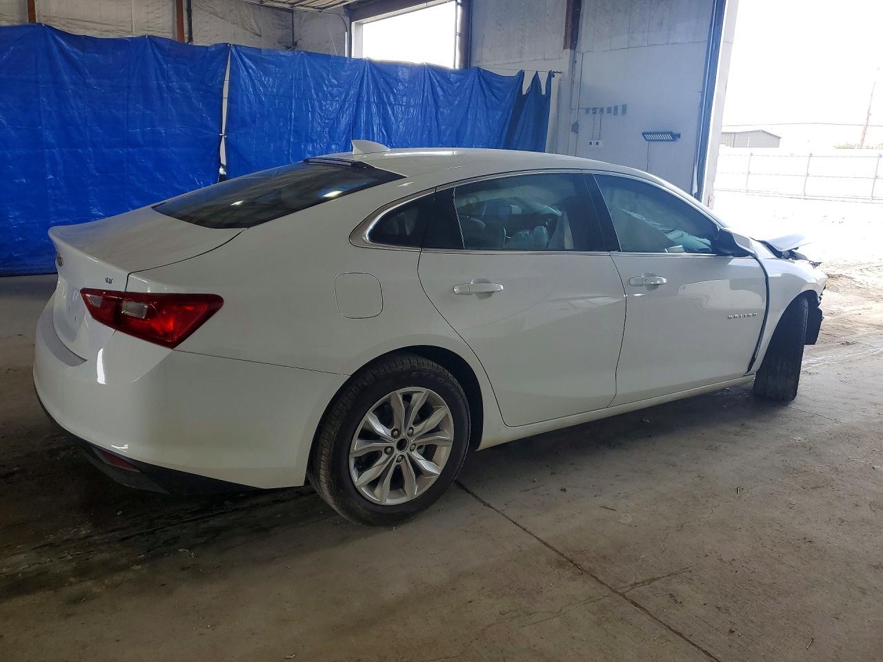 2023 Chevrolet Malibu Lt - Фото 3