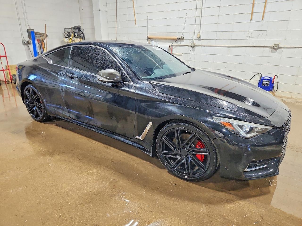 2018 Infiniti Q60 Red Sport 400 - Фото 4