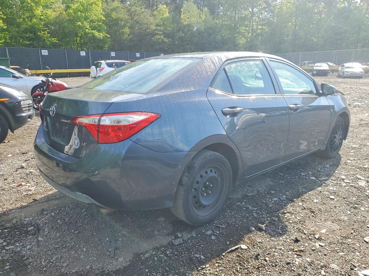 2016 Toyota Corolla Le - Фото 3