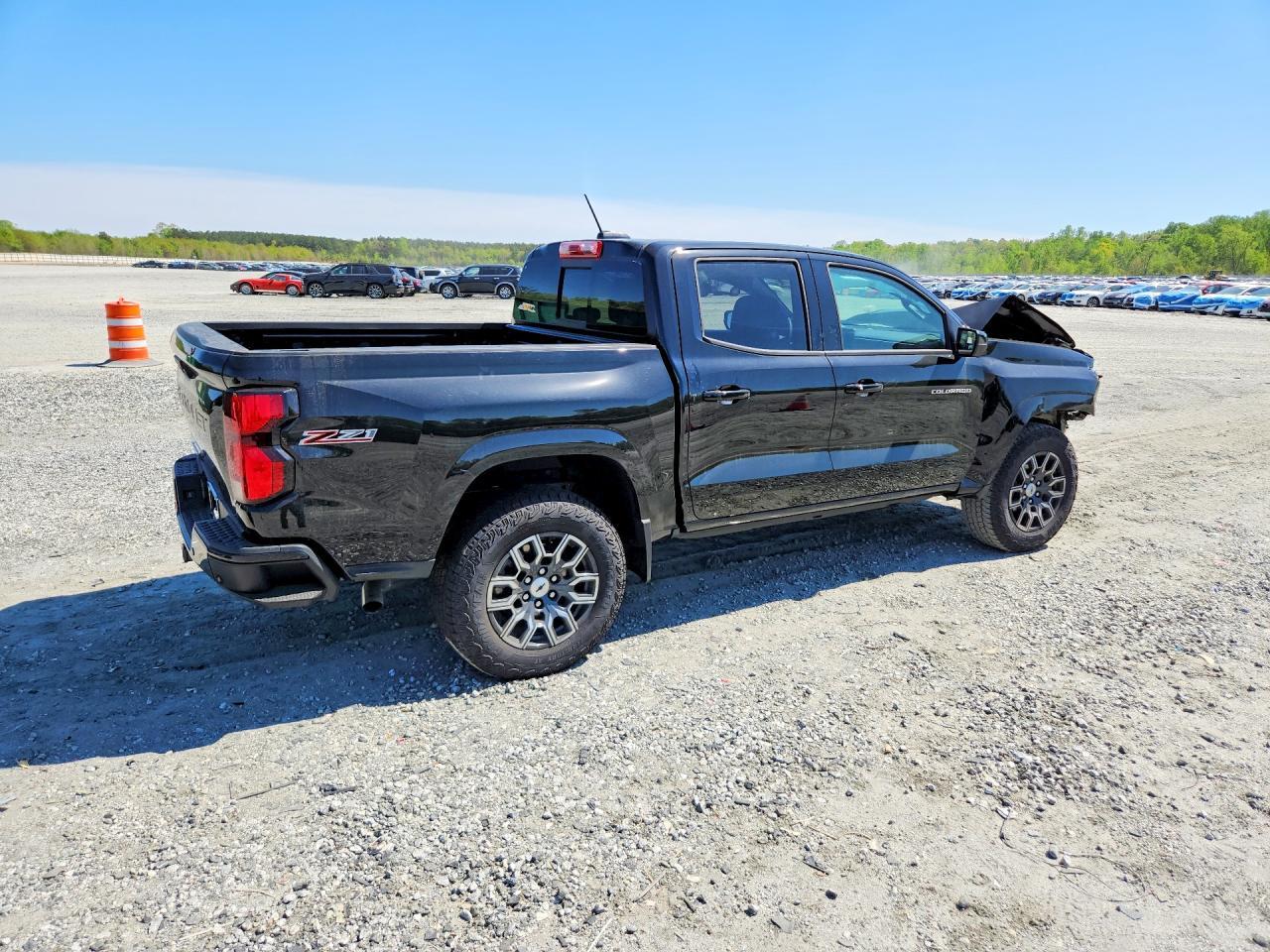 2026 Chevrolet Colorado Z71 - Фото 3