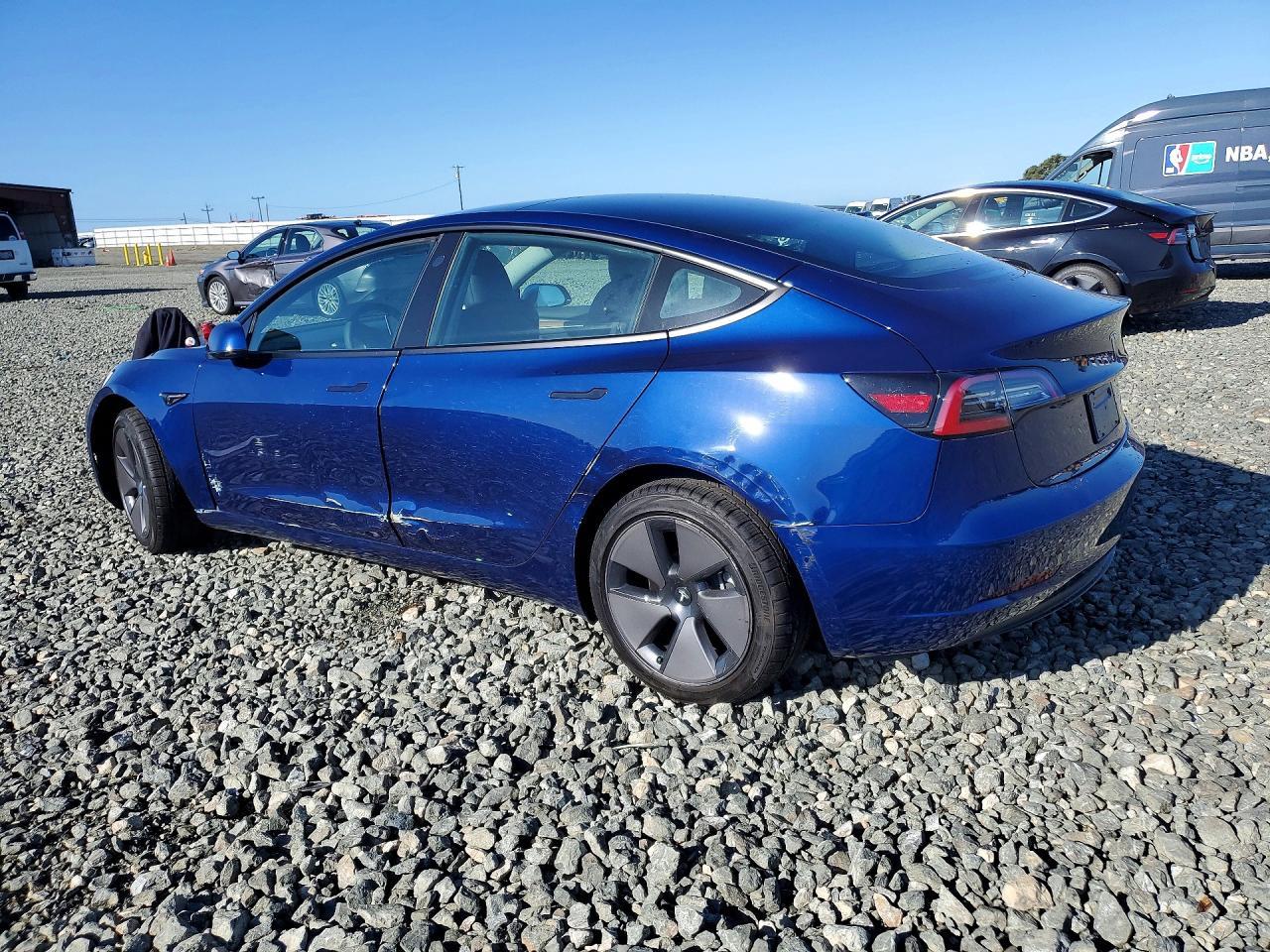 2022 Tesla Model 3 - Image 2