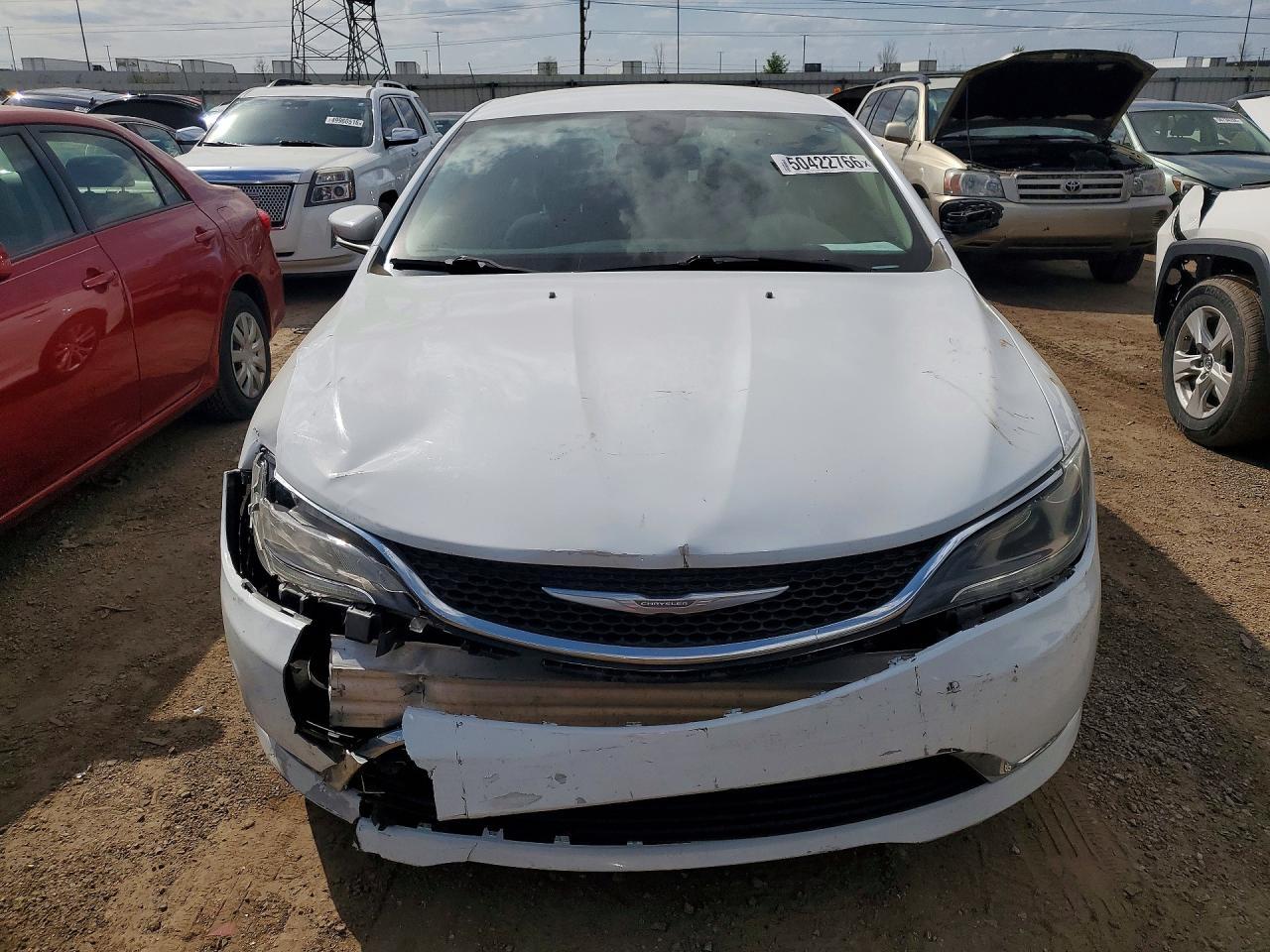 2016 Chrysler 200 Limited - Image 5