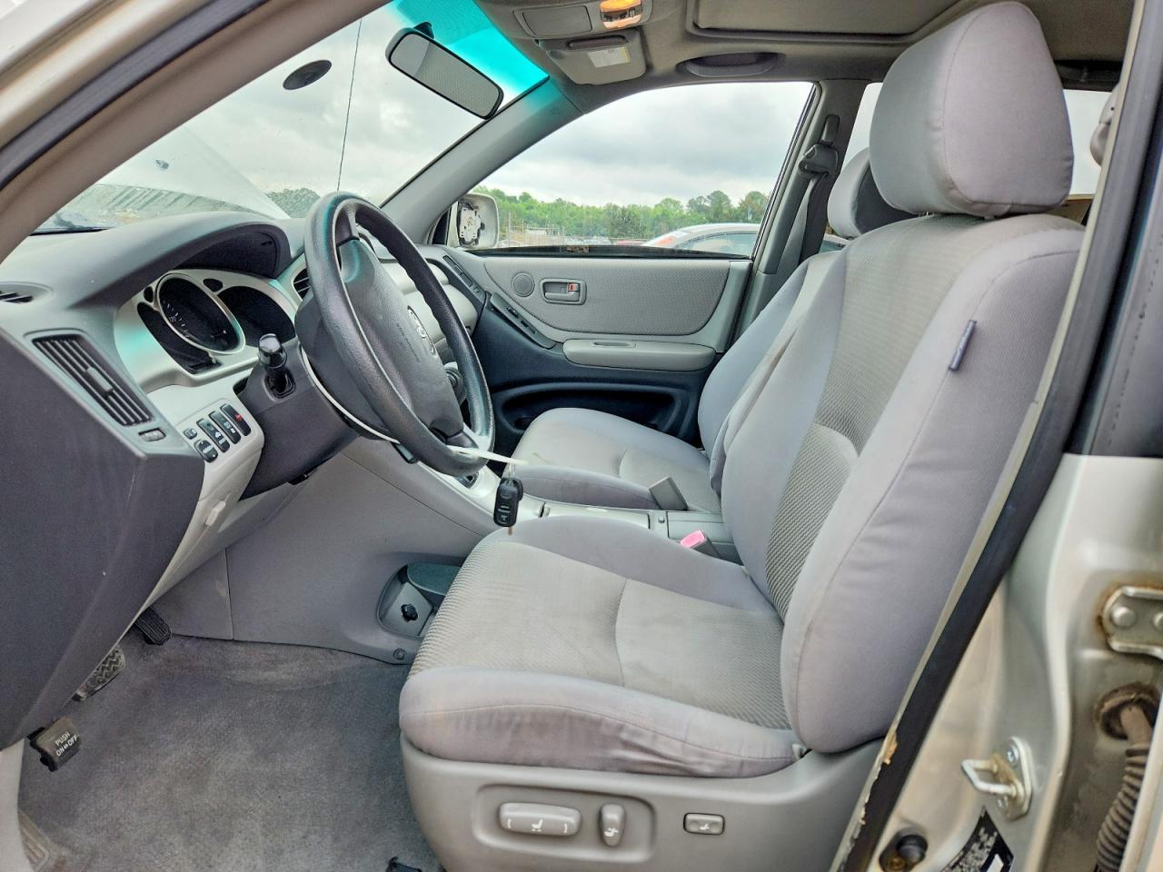 2004 Toyota Highlander Base - Image 7