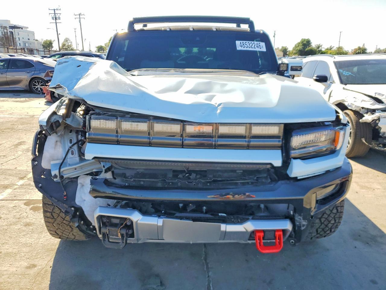 2024 GMC Hummer Suv 2X - Image 5