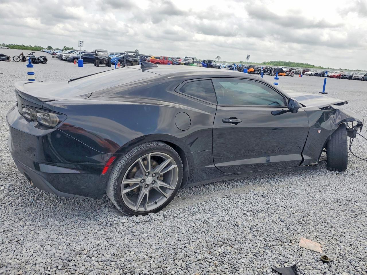 2019 Chevrolet Camaro Ls - Image 3