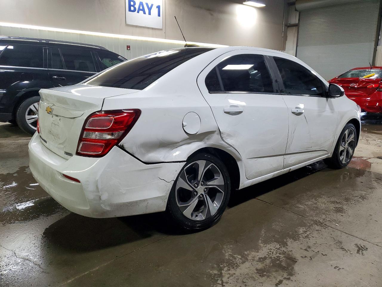 2019 Chevrolet Sonic Premier - Фото 3