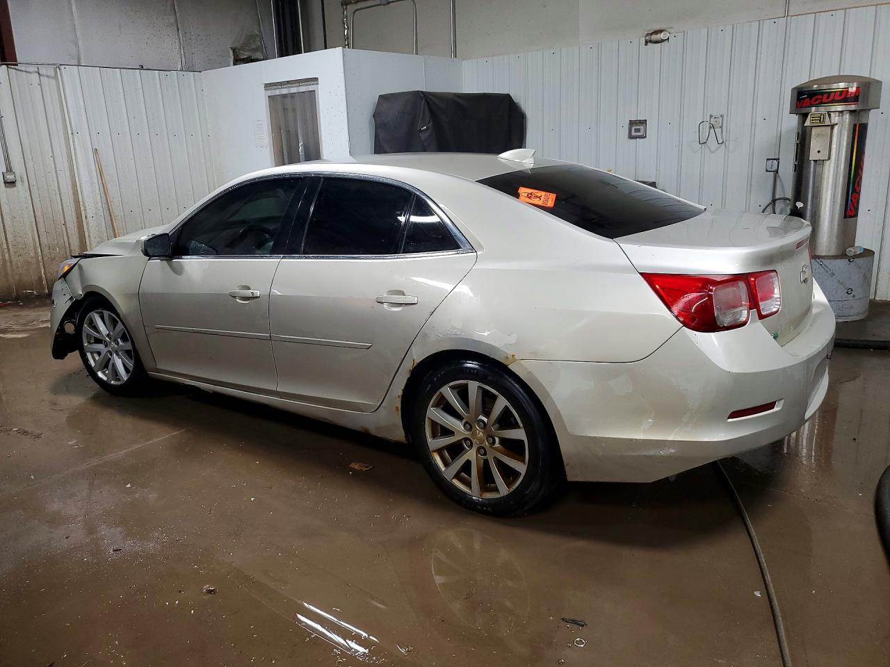 2015 Chevrolet Malibu 2Lt - Фото 2