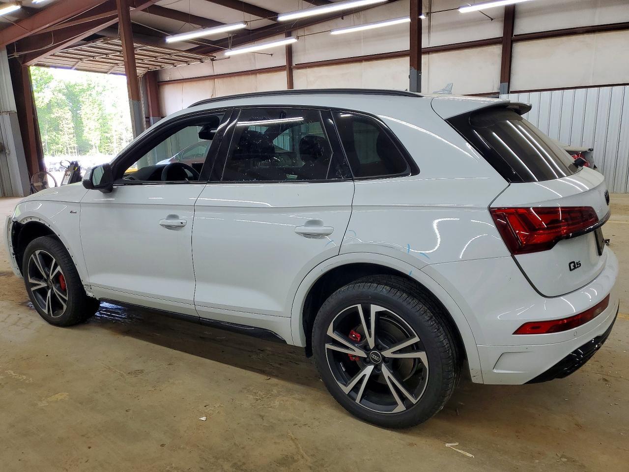 2025 Audi Q5 Premium Plus 45 - Фото 2