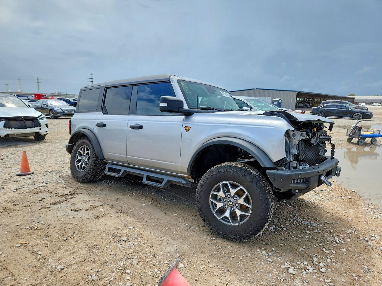 2023 Ford Bronco Base - Фото 4