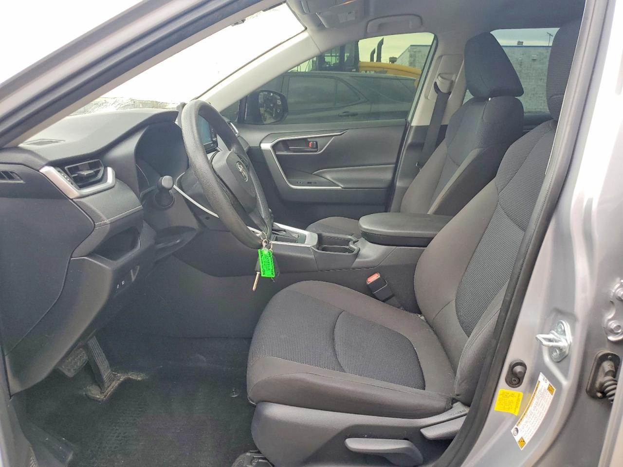 2020 Toyota Rav4 Le - Фото 7