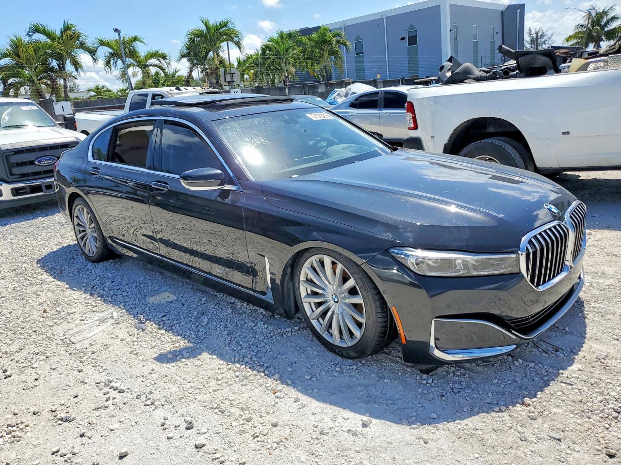 2022 BMW 740 I - Image 4